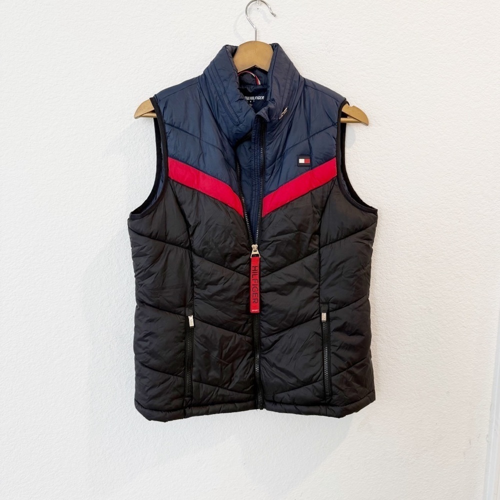 Tommy Hilfiger- Women’s Windbreaker Water Resistant Vest- M